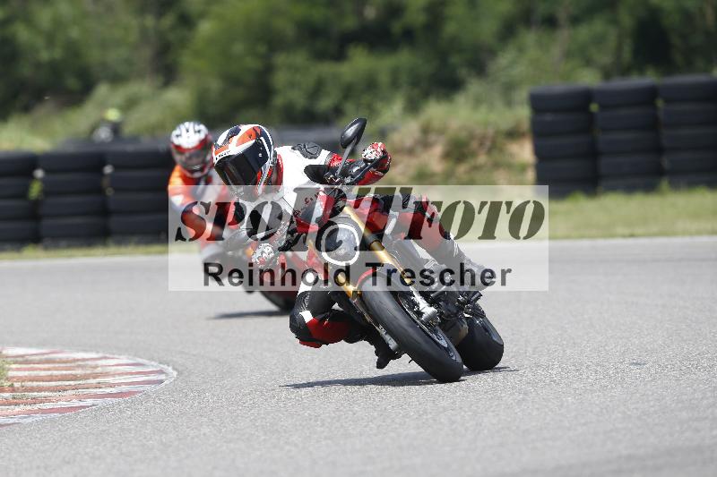 /27 12.06.2025 Ducati Schweiz Trackday Warmup  ADR/blau-bleu/ohne